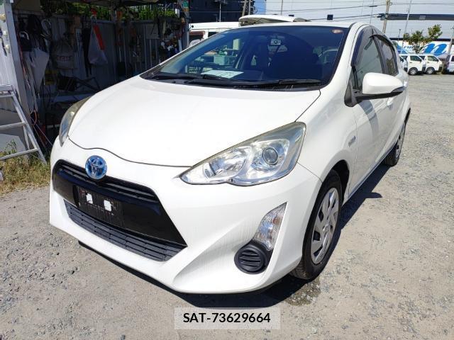 Toyota AQUA 2015-07 8279920-0