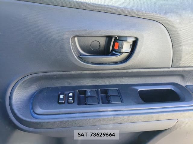 Toyota AQUA 2015-07 8279920-13