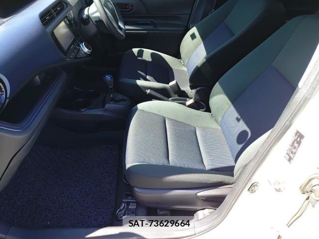 Toyota AQUA 2015-07 8279920-15