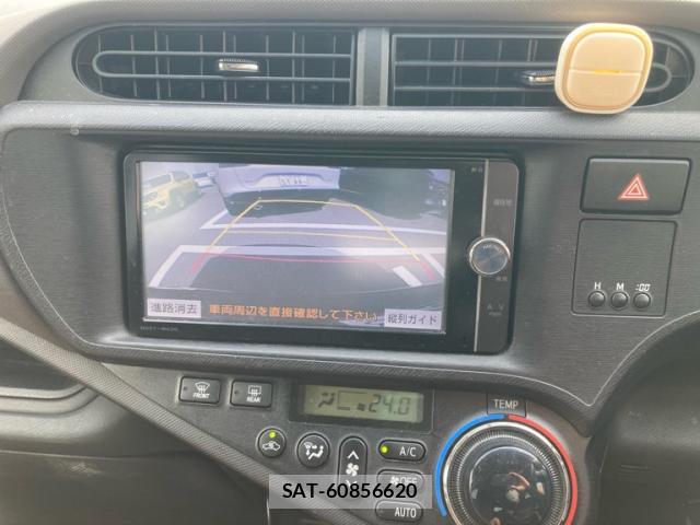 Toyota AQUA 2012-11 8279931-17