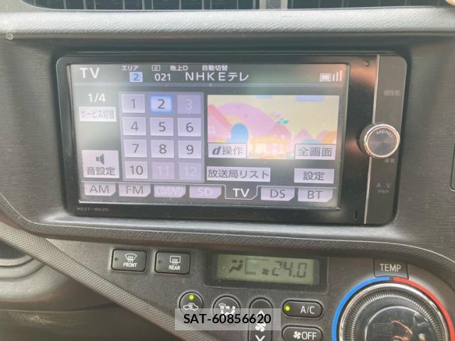 Toyota AQUA 2012-11 8279931-18