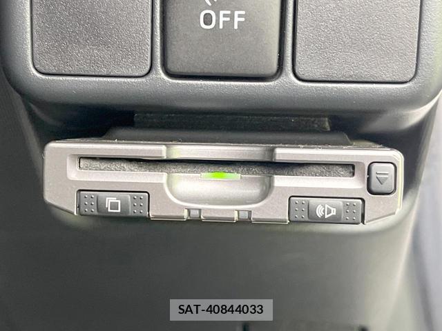 Toyota AQUA 2013-11 8280004-4