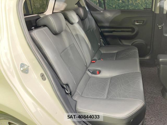 Toyota AQUA 2013-11 8280004-8
