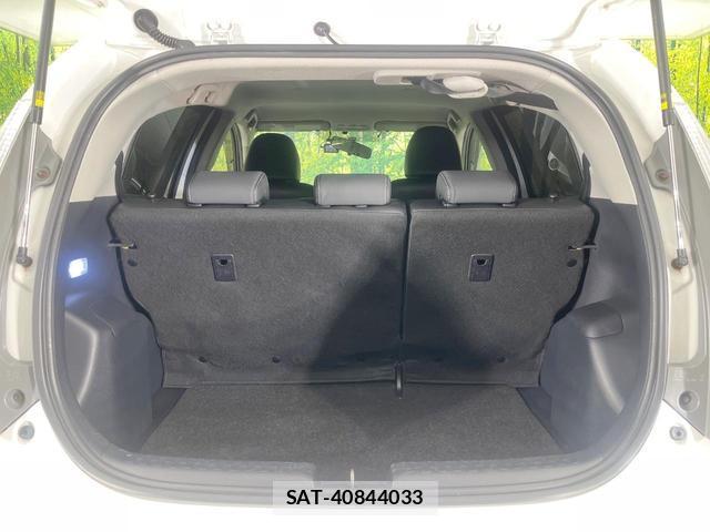 Toyota AQUA 2013-11 8280004-9