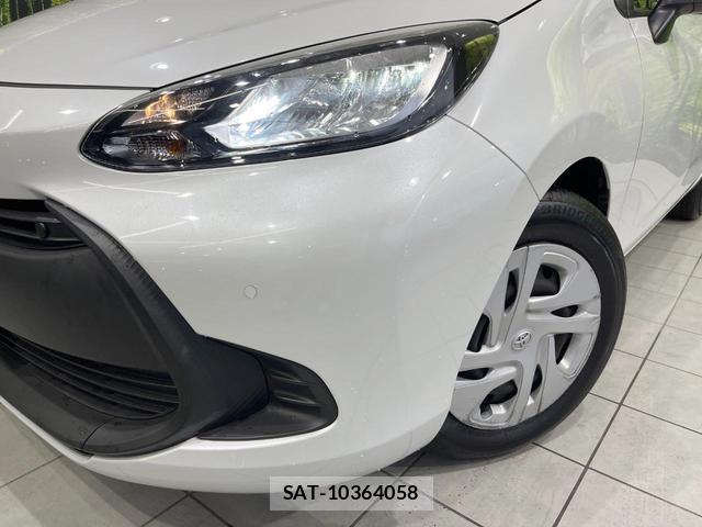 Toyota AQUA 2023-07 8280060-11