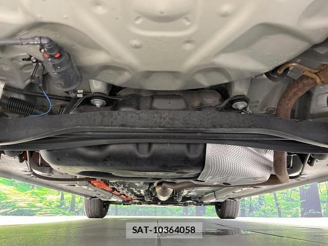 Toyota AQUA 2023-07 8280060-18