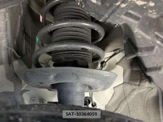 Toyota AQUA 2023-07 8280060-19