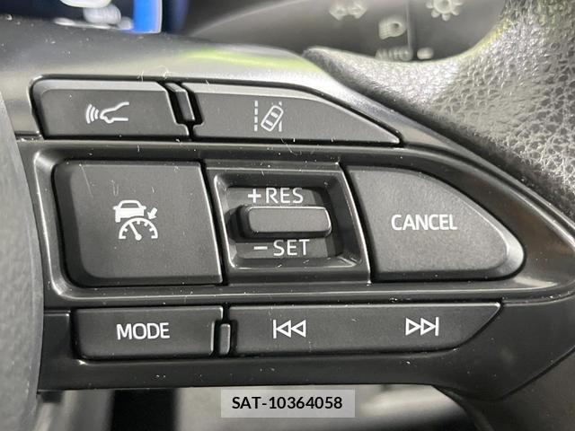 Toyota AQUA 2023-07 8280060-4