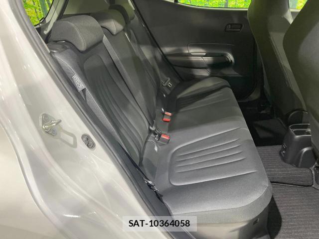 Toyota AQUA 2023-07 8280060-9