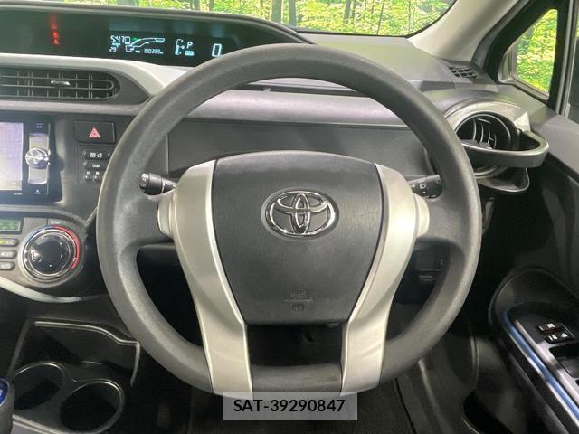 Toyota AQUA 2014-03 8280272-10