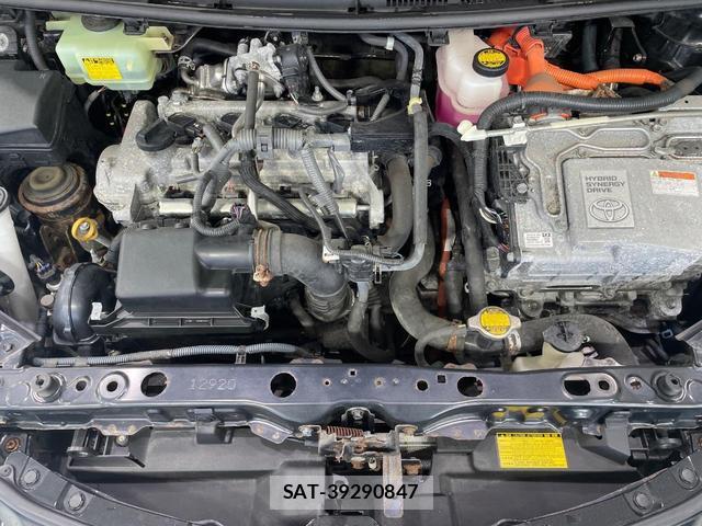Toyota AQUA 2014-03 8280272-17