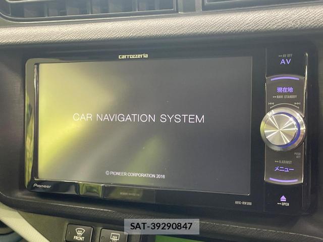 Toyota AQUA 2014-03 8280272-2