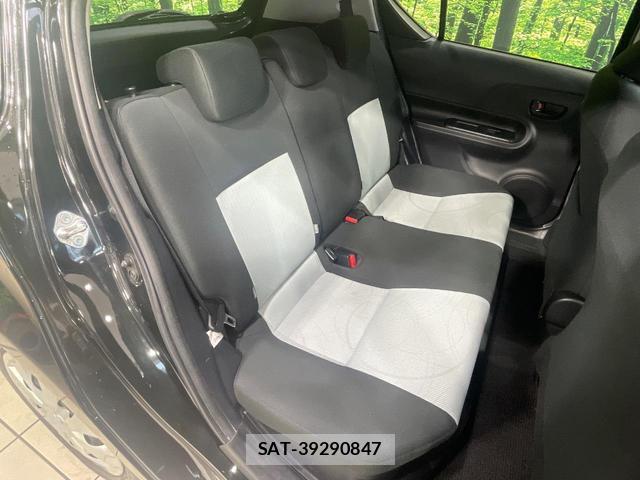 Toyota AQUA 2014-03 8280272-8