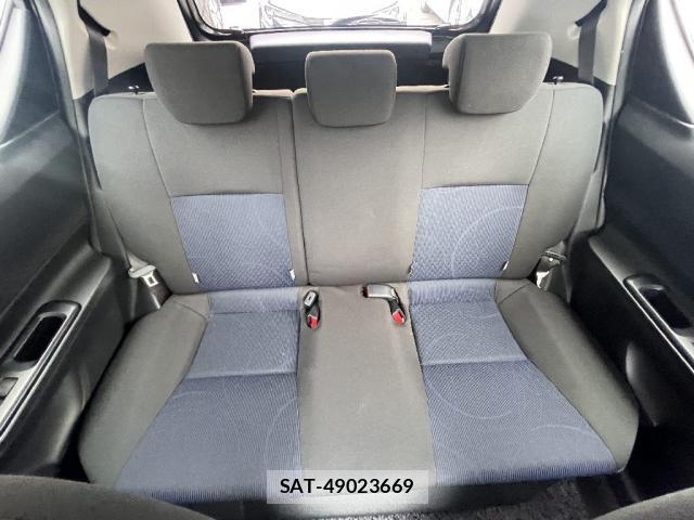 Toyota AQUA 2016-03 8280332-5