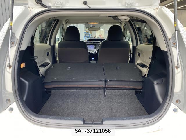 Toyota AQUA 2014-06 8280398-16
