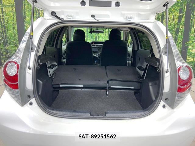 Toyota AQUA 2012-10 8280400-9