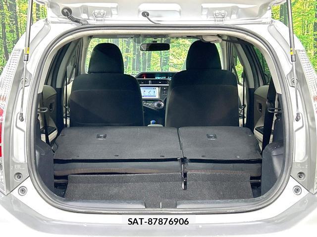 Toyota AQUA 2013-08 8280403-10