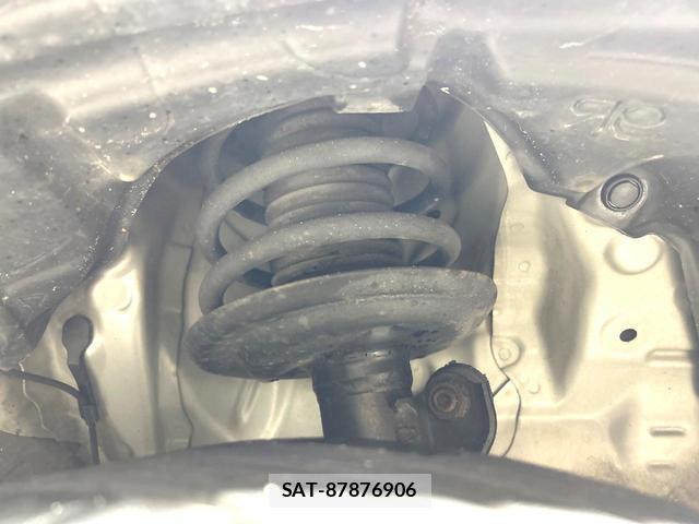 Toyota AQUA 2013-08 8280403-19