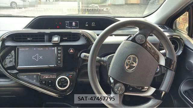Toyota AQUA 2020-12 8280759-16