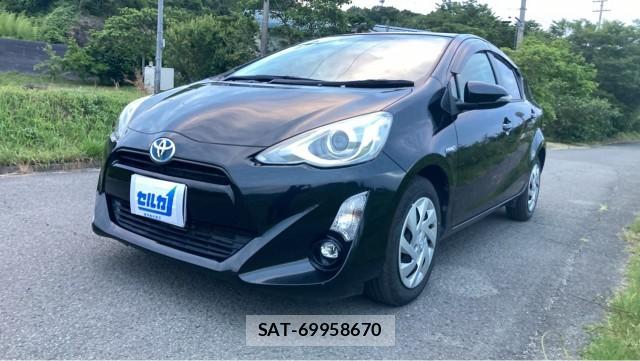 Toyota AQUA 2015-07 8280901-0