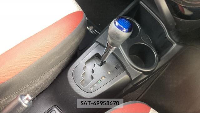 Toyota AQUA 2015-07 8280901-14