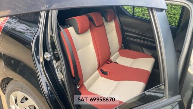 Toyota AQUA 2015-07 8280901-6