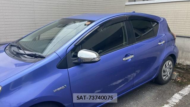 Toyota AQUA 2016-11 8280916-10