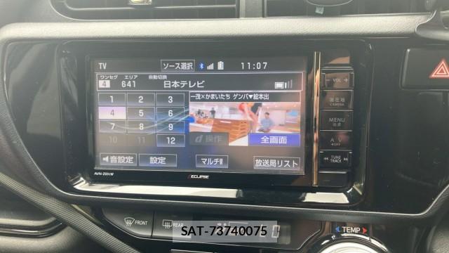 Toyota AQUA 2016-11 8280916-4