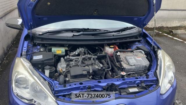 Toyota AQUA 2016-11 8280916-7