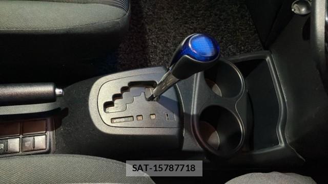 Toyota AQUA 2016-09 8280944-14