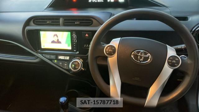 Toyota AQUA 2016-09 8280944-16
