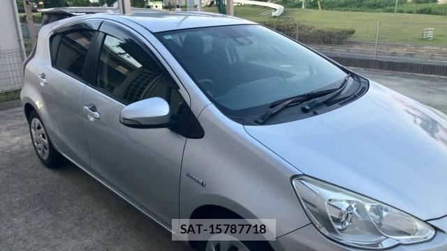 Toyota AQUA 2016-09 8280944-3