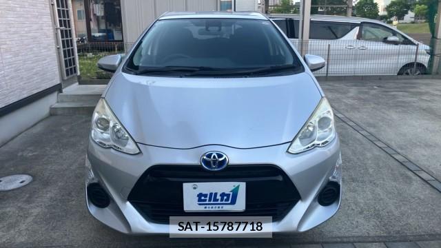 Toyota AQUA 2016-09 8280944-9