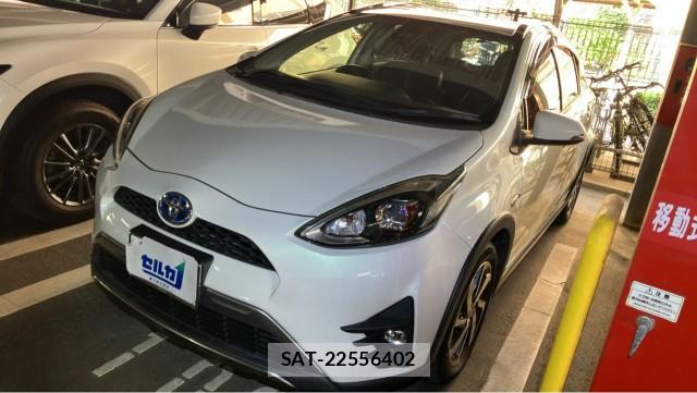 Toyota AQUA 2017-07 8280952-11