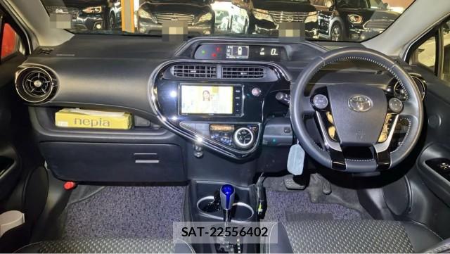 Toyota AQUA 2017-07 8280952-2