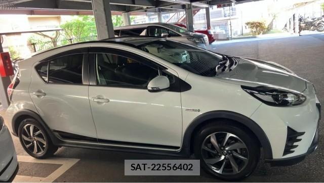 Toyota AQUA 2017-07 8280952-3