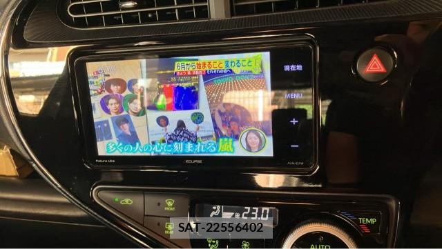 Toyota AQUA 2017-07 8280952-4