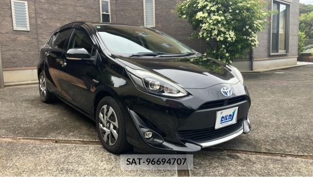 Toyota AQUA 2020-03 8281307-11