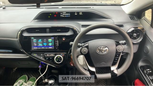 Toyota AQUA 2020-03 8281307-16