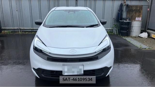Toyota AQUA 2026-04 8281507-9