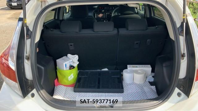 Toyota AQUA 2016-07 8281677-17