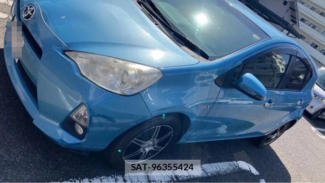 Toyota AQUA 2013-12 8282058-10