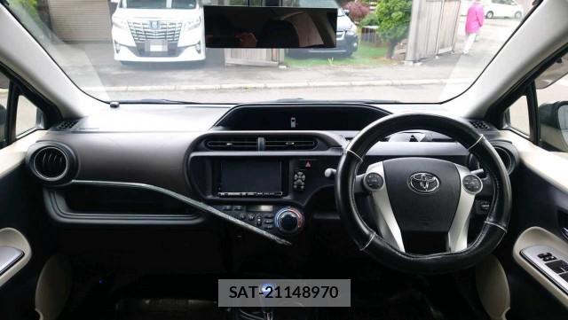 Toyota AQUA 2013-03 8282319-2