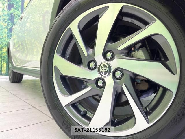 Toyota AQUA 2019-01 8282622-10