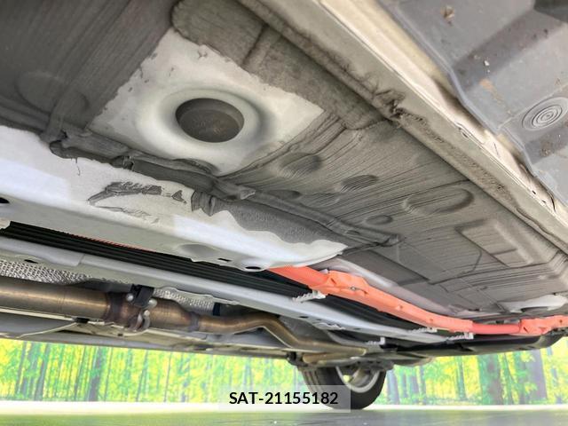 Toyota AQUA 2019-01 8282622-15