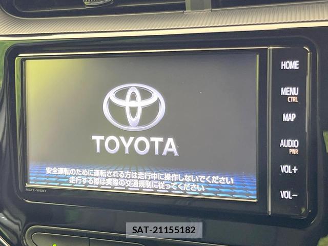 Toyota AQUA 2019-01 8282622-2