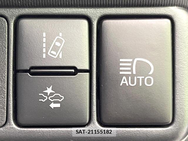 Toyota AQUA 2019-01 8282622-5