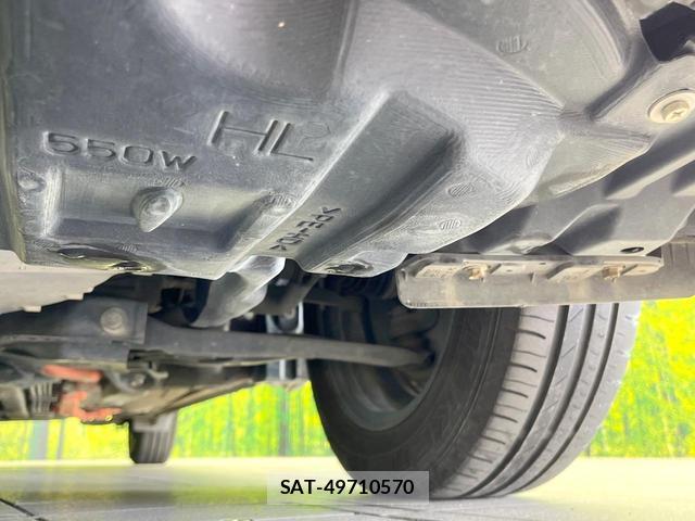 Toyota AQUA 2016-03 8282629-17