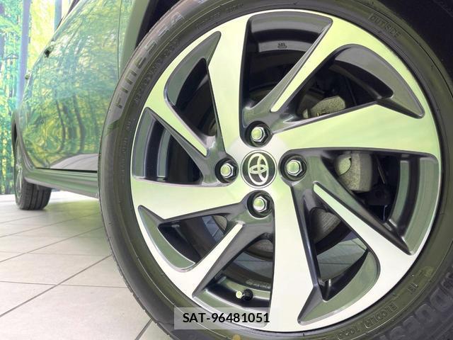 Toyota AQUA 2019-12 8282630-12