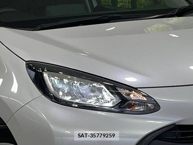 Toyota AQUA 2023-06 8282660-11